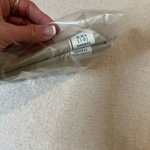 NOT FOR SALE Set of 2 Cat & Jack Khaki Drawstring elastic Waist Big Boys Shorts - Picture 4 of 8